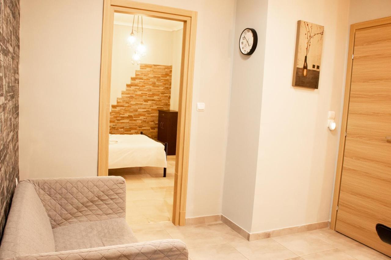 Cozy Loft Κypseli With A Yard Apartment Athens Ngoại thất bức ảnh